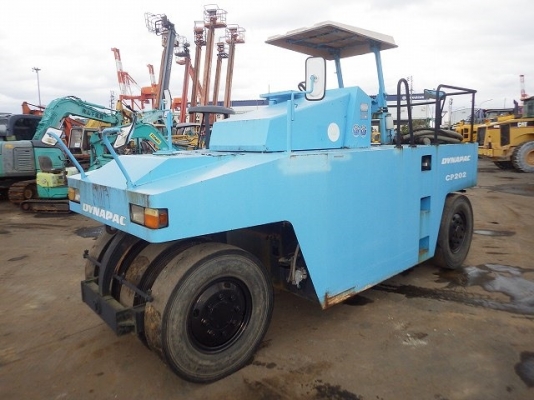 ขายรถบด 9 ล้อ DYNAPAC CP202 ปี 2000 นำเข้าเองจากญี่ปุ่น สภาพสวยพร้อมใช้ ถึงเร็วๆนี้ครับ