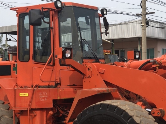 ขายรถตักล้อยาง CAT 960F นำเข้าเองจากญี่ปุ่น สภาพสวยพร้อมใช้ มีVDOการทำงานครับ ขายรถตักล้อยาง CAT 960F นำเข้าเองจากญี่ปุ่น สภาพสวยพร้อมใช้ มีVDOการทำงานครับ