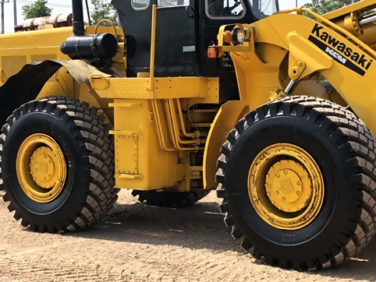 ขายรถตักล้อยาง KAWASAKI KLD80Z (เทียบเท่า WA350) นำเข้าเองจากญี่ปุ่น สภาพสวยพร้อมใช้ มีVDOการทำงานครับ ขายรถตักล้อยาง KAWASAKI KLD80Z (เทียบเท่า WA350) นำเข้าเองจากญี่ปุ่น สภาพสวยพร้อมใช้ มีVDOการทำงานครับ