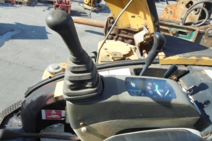 ขายรถแบคโฮ CATERPILLAR 303 (มีหัวแย็กปูน พร้อมบุ้งกี๋)