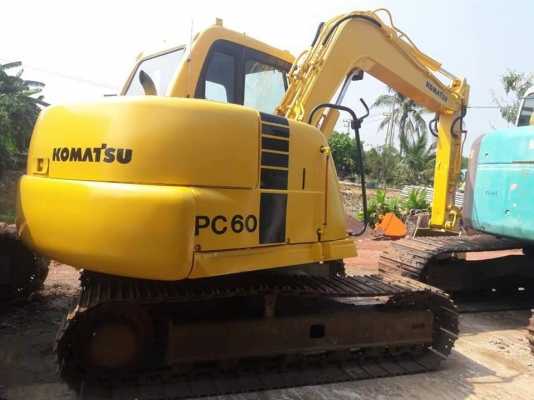 ขายจ้า..KOMATSU PC60-7. เก่านอกแท้  มีลายแย๊ก  ปั๊มดี  เครื่องสวย พร้อมใช้  โทร 089-3818694 จ๊อย