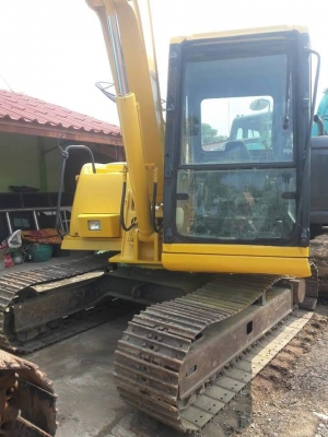ขายจ้า..KOMATSU PC60-7. เก่านอกแท้  มีลายแย๊ก  ปั๊มดี  เครื่องสวย พร้อมใช้  โทร 089-3818694 จ๊อย
