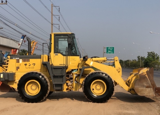 ขายรถตักล้อยาง KOMATSU WA300-3E นำเข้าเองจากญี่ปุ่น สภาพสวยพร้อมใช้ มีVDOการทำงานครับ