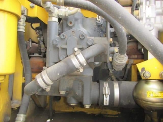 ขายจ้า..KOMATSU PC120-6E เก่านอกแท้  เดิมๆๆ  สภาพสวยพร้อมใช้ โทร 089-3818694 จ๊อย