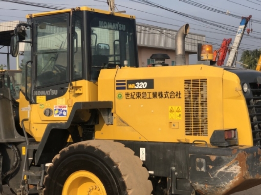 ขายรถตักล้อยาง KOMATSU WA320-7 ปี 2015 นำเข้าเองจากญี่ปุ่น สภาพสวยพร้อมใช้ มีVDOการทำงานครับ ขายรถตักล้อยาง KOMATSU WA320-7 ปี 2015 นำเข้าเองจากญี่ปุ่น สภาพสวยพร้อมใช้ มีVDOการทำงานครับ
