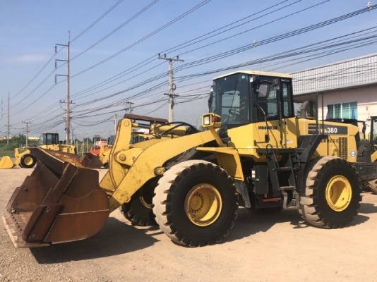 ขายรถตักล้อยาง KOMATSU WA380-5 นำเข้าเองจากญี่ปุ่น สภาพสวยพร้อมใช้ มีVDOการทำงานครับ ขายรถตักล้อยาง KOMATSU WA380-5 นำเข้าเองจากญี่ปุ่น สภาพสวยพร้อมใช้ มีVDOการทำงานครับ
