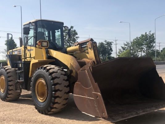 ขายรถตักล้อยาง KOMATSU WA380-5 นำเข้าเองจากญี่ปุ่น สภาพสวยพร้อมใช้ มีVDOการทำงานครับ ขายรถตักล้อยาง KOMATSU WA380-5 นำเข้าเองจากญี่ปุ่น สภาพสวยพร้อมใช้ มีVDOการทำงานครับ