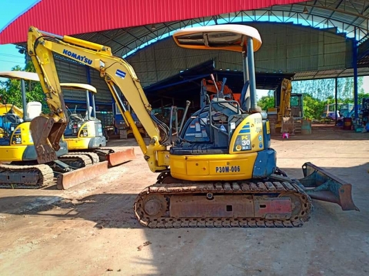 ขายจ้า..KOMATSU PC30MR-2 เก่านอกแท้  เดิมๆๆ มีลายแย๊ก  ใช้งานมาแค่ 2,xxx ชั่วโมง พร้อมใช้ โทร 089-3818694 จ๊อย