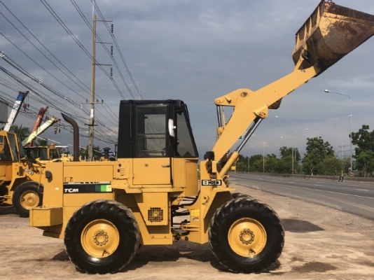 ขายรถตักล้อยาง TCM 830-2 (เท่าเทียบ WA100) (4,XXX ชั่วโมง) นำเข้าเองจากญี่ปุ่น สภาพสวยพร้อมใช้ มีVDOการทำงานครับ