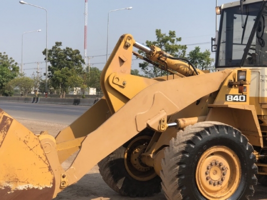 ขายรถตักล้อยาง TCM 840-2 แขนยาวพิเศษ นำเข้าเองจากญี่ปุ่น สภาพสวยพร้อมใช้ มีVDOการทำงานครับ