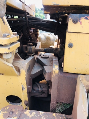 ขาย 650,000 รถเกรด CHAMPION 720 A เล่มทะเบียน ภาษีเต็ม เครื่องดี เกียร์แรง เอวแน่น ยางพอใช้ รถพร้อมใช้งาน เอกสารพร้อมโอน รถอยู่ ตาก 090-772-3710 090-772-3708