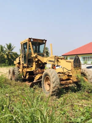 ขาย 650,000 รถเกรด CHAMPION 720 A เล่มทะเบียน ภาษีเต็ม เครื่องดี เกียร์แรง เอวแน่น ยางพอใช้ รถพร้อมใช้งาน เอกสารพร้อมโอน รถอยู่ ตาก 090-772-3710 090-772-3708