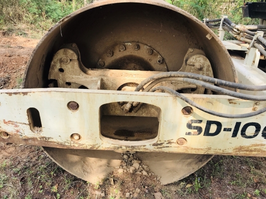 ขาย 650,000 รถบด INGERSOLL RAND SD100D เล่มทะเบียน ภาษีเต็ม เครื่องดี เกียร์แรง ระบบสั่นแรง เอวแน่น ยางพอใช้ รถพร้อมใช้งาน เอกสารพร้อมโอน รถอยู่ ตาก 090-772-3710 090-772-3708