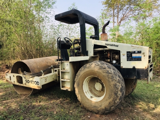 ขาย 650,000 รถบด INGERSOLL RAND SD100D เล่มทะเบียน ภาษีเต็ม เครื่องดี เกียร์แรง ระบบสั่นแรง เอวแน่น ยางพอใช้ รถพร้อมใช้งาน เอกสารพร้อมโอน รถอยู่ ตาก 090-772-3710 090-772-3708