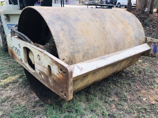 ขาย 650,000 รถบด INGERSOLL RAND SD100D เล่มทะเบียน ภาษีเต็ม เครื่องดี เกียร์แรง ระบบสั่นแรง เอวแน่น ยางพอใช้ รถพร้อมใช้งาน เอกสารพร้อมโอน รถอยู่ ตาก 090-772-3710 090-772-3708