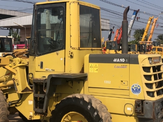 ขายรถตักล้อยาง KOMATSU WA100-3 นำเข้าเองจากญี่ปุ่น สภาพสวยพร้อมใช้ มีVDOการทำงานครับ ขายรถตักล้อยาง KOMATSU WA100-3 นำเข้าเองจากญี่ปุ่น สภาพสวยพร้อมใช้ มีVDOการทำงานครับ