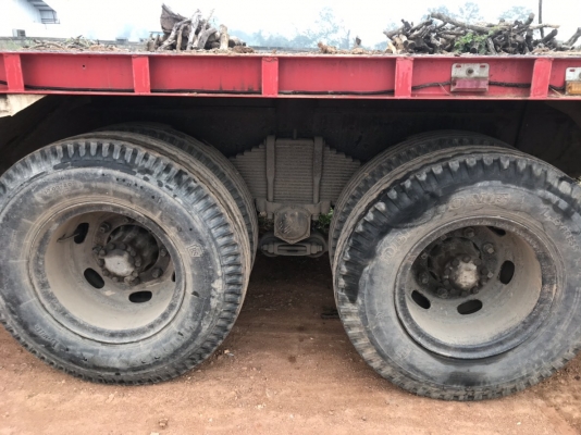 ขาย10ล้อท้ายลาด220แรง FM227...