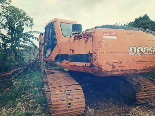 ขายรถแบคโฮ DOOSAN 220LC-6 เอกสารอินวอย ราคา 290000