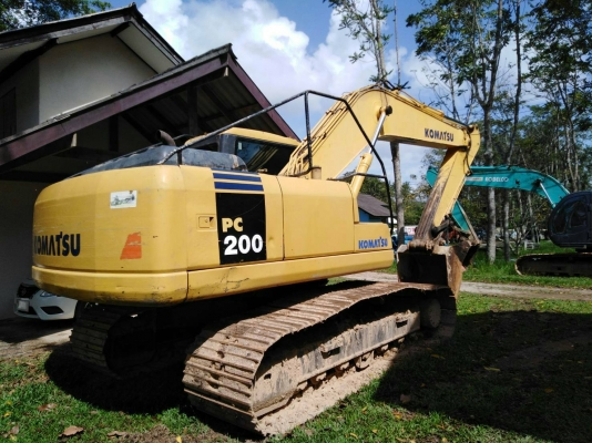 ขายรถแบคโฮ KOMATSU PC200-7 เอกสารเล่ม ราคา 1300000