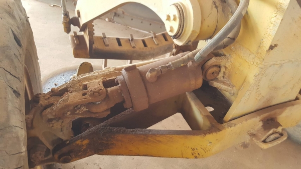 ขาย รถเกรด CAT 12F เครื่อง 68J เกียร์ตัด แปลงระบบไฮดรอริคทั้งคัน รถใช้งานได้ปกติ ยางไม่ค่อยสวย เอกสารใบซื้อขาย ราคาต่อรองได้ครับ