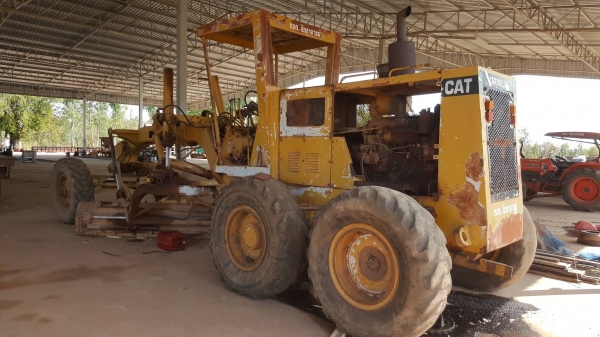 ขาย รถเกรด CAT 12F เครื่อง 68J เกียร์ตัด แปลงระบบไฮดรอริคทั้งคัน รถใช้งานได้ปกติ ยางไม่ค่อยสวย เอกสารใบซื้อขาย ราคาต่อรองได้ครับ