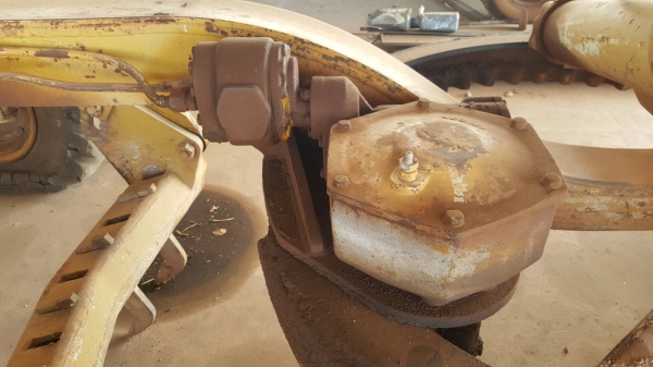 ขาย รถเกรด CAT 12F เครื่อง 68J เกียร์ตัด แปลงระบบไฮดรอริคทั้งคัน รถใช้งานได้ปกติ ยางไม่ค่อยสวย เอกสารใบซื้อขาย ราคาต่อรองได้ครับ