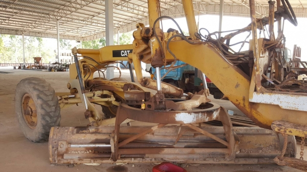 ขาย รถเกรด CAT 12F เครื่อง 68J เกียร์ตัด แปลงระบบไฮดรอริคทั้งคัน รถใช้งานได้ปกติ ยางไม่ค่อยสวย เอกสารใบซื้อขาย ราคาต่อรองได้ครับ
