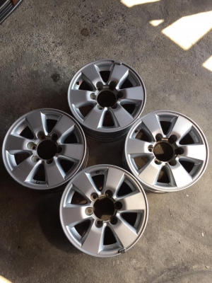 #ชุดที่3 ล้อพีรันเนอร์ ขอบ15 (น๊อต-ฝากลางไม่มี) ชุด4วง3000บ. #รับเองลดได้อีก โทร0879050181.ส่งได้ทั่วไทย