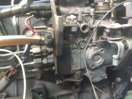 เครื่องยนต์มิสสัน TD42