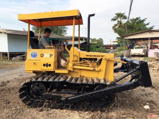 ขายD2-5 P พร้อมใช้งาน เครื่องดี ช่วงล่างดี โทร0616613023แพรว