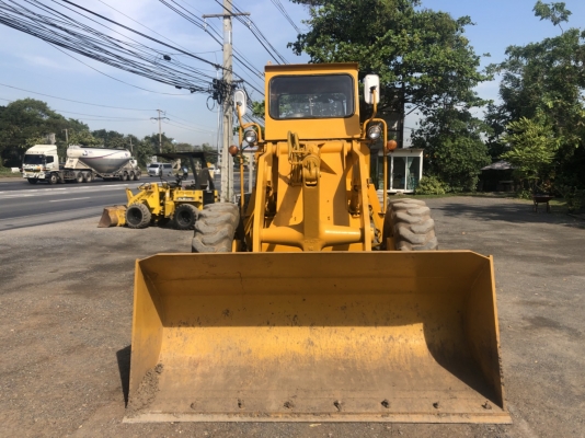 ขายรถตัก KOMATSU JH63 สมบูรณ์พร้อมใช้ครับ FROM JAPAN ติดต่อ 063-9316985 ID LINE : 0639316985