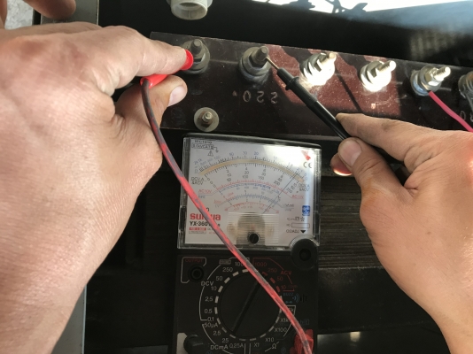 ขายหม้อแปลงไฟฟ้าคุมเครื่องจักร เข้า 380V ออก 220V ขนาด 50Amp. ตัวใหญ่ มีจุดแยกต่อ 2สาย 110V ได้ครับ สภาพสวย พร้อมใช้งาน