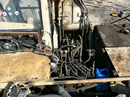 มี VDO ให้ชม. KOMATSU PC200-6 เอกสารอินวอย ระบบไฟเต็ม เอวแน่น เครื่องปั๊ม ตัวเดินดี ราคา 420000