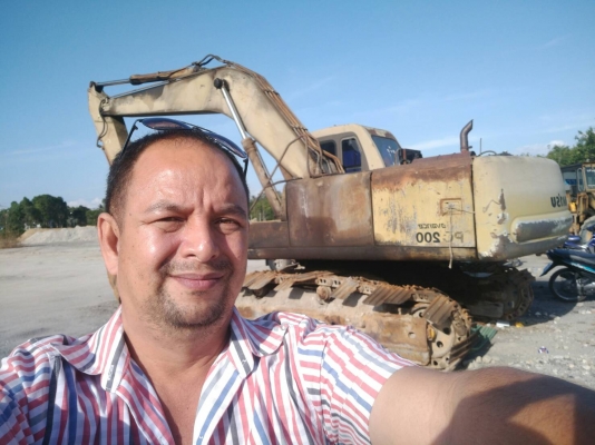 มี VDO ให้ชม. KOMATSU PC200-6 เอกสารอินวอย ระบบไฟเต็ม เอวแน่น เครื่องปั๊ม ตัวเดินดี ราคา 420000