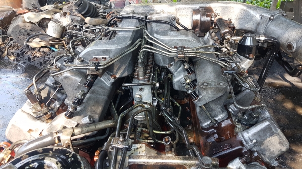 ขายเครื่องยนต์hino 8สูบ f17e