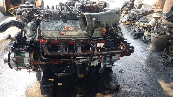 ขายเครื่องยนต์hino 8สูบ f17e
