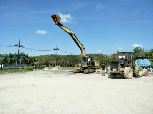 ขายรถแบคโฮ KOMATSU PC200-6 เอกสารอินวอย ระบบไฟเต็ม สภาพภายนอกไม่สวยแต่ระบบดี ราคา 420000