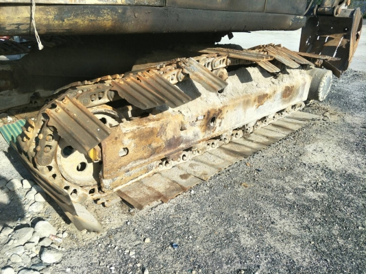 ขายรถแบคโฮ KOMATSU PC200-6 เอกสารอินวอย ระบบไฟเต็ม สภาพภายนอกไม่สวยแต่ระบบดี ราคา 420000