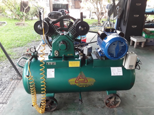 ขายปั๊มลม ฟูเช็ง 7.5 แรง ถัง 260 ลิตร สภาพดีมาก สวยๆตามรูป พร้อมใช้งาน  1.ขาย 25,000 ไม่มีมอเตอร์ 2.ขาย 29,000 ใช้ไฟ 380V. 3.ขาย 33,000 ใช้ไฟ 220V.  สนใจสินค้า กรุณาติดต่อ ANUVONG 099-1782879