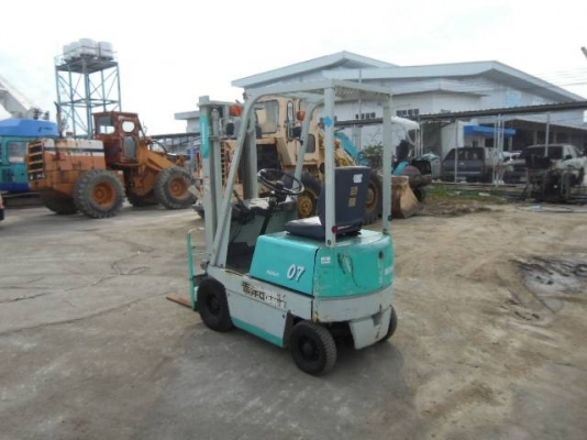 รถยกไฟฟ้า โคมัสสึ น้ำหนักยก 700 กิืโล รถนอกนำเข้า สภาพพร้อมใช้งานได้เลย