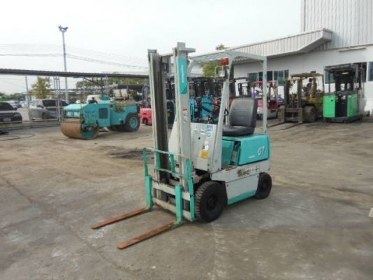 รถยกไฟฟ้า โคมัสสึ น้ำหนักยก 700 กิืโล รถนอกนำเข้า สภาพพร้อมใช้งานได้เลย