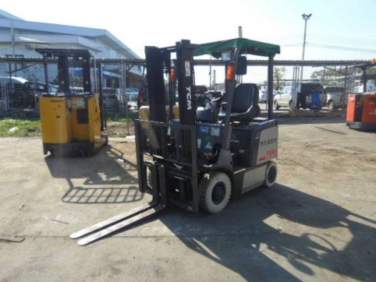 รถยกไฟฟ้า TCM น้ำหนักยก 1.5 ตัน เสาสูง 3 เมตร งาสไลด์สองข้าง รถนอกนำเข้า