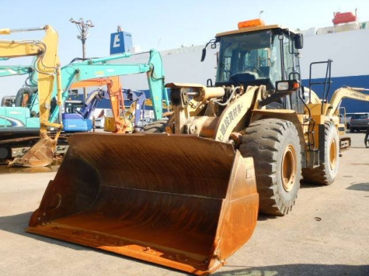 ขายรถตักล้อยาง CAT 950H ปี 2011 นำเข้าเองจากญี่ปุ่น สภาพสวยพร้อมใช้ ถึงเร็วๆนี้ครับ