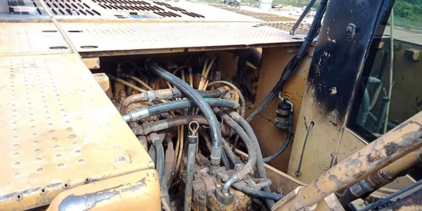 ขายจ้า..CATERPILLAR 320C. เก่าใน สภาพดี เดิมๆๆ ไฟฟ้าครบ เอกสารเล่มทะเบียน พร้อมใช้ โทร 089-3818694จ๊อย