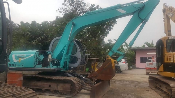 มาใหม่จ้า..KOBELCO SK120-3 มาร์คไฟว์  ซุปเปอร์ เก่านอกแท้ สภาพสวย ใบ60 มีผานดัน 5,xxx ชั่วโมง โทร 089-3818694 จ๊อย