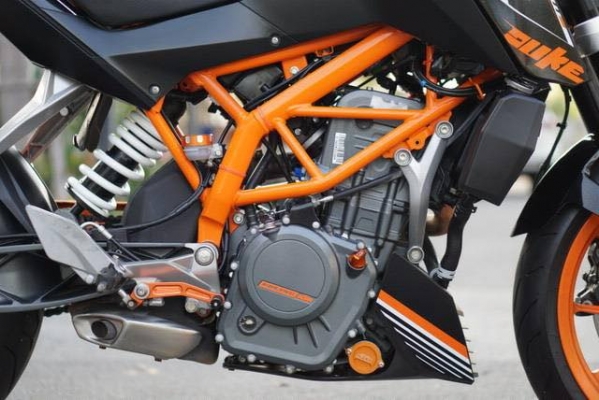 ขาย KTM 390 DUKE ปี2015 สภาพป้ายแดง รถออกศูณย์ ทะเบียนแท้ ขาย KTM 390 DUKE ปี2015 สภาพป้ายแดง รถออกศูณย์ ทะเบียนแท้