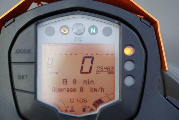 ขาย KTM 390 DUKE ปี2015 สภาพป้ายแดง รถออกศูณย์ ทะเบียนแท้ ขาย KTM 390 DUKE ปี2015 สภาพป้ายแดง รถออกศูณย์ ทะเบียนแท้