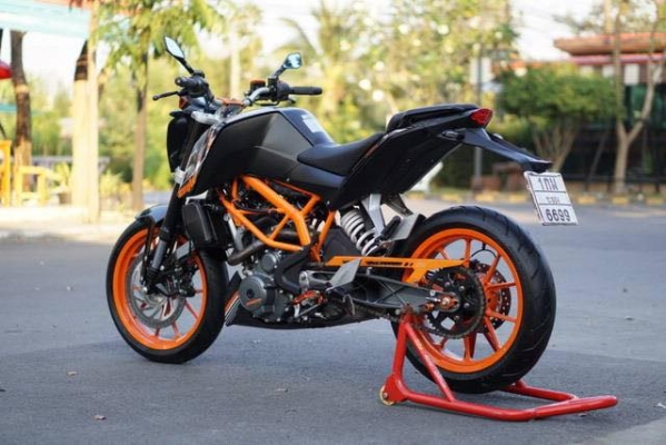 ขาย KTM 390 DUKE ปี2015 สภาพป้ายแดง รถออกศูณย์ ทะเบียนแท้ ขาย KTM 390 DUKE ปี2015 สภาพป้ายแดง รถออกศูณย์ ทะเบียนแท้