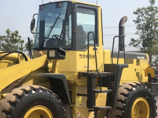 ขายรถตักล้อยาง KOMATSU WA300-3 นำเข้าเองจากญี่ปุ่น สภาพสวยพร้อมใช้ มีVDOการทำงานครับ
