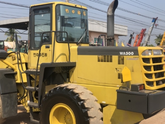 ขายรถตักล้อยาง KOMATSU WA300-3 นำเข้าเองจากญี่ปุ่น สภาพสวยพร้อมใช้ มีVDOการทำงานครับ